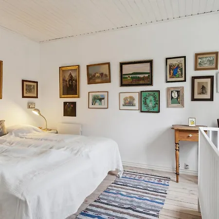 بيت للعطل 2 Bedroom Lovely In